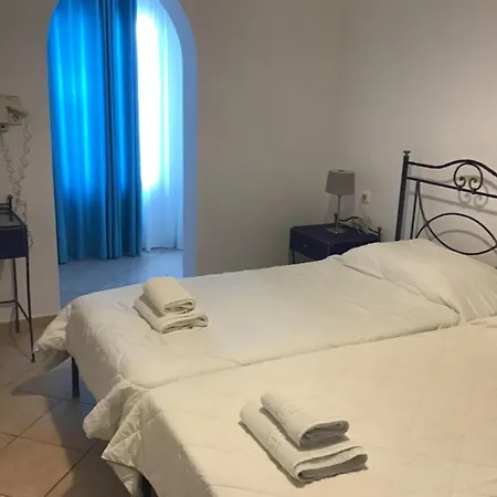 Lignos Fira (Santorini)