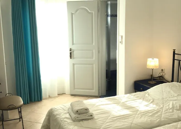 Lignos Hotell Fira (Santorini)