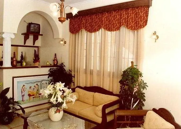 Lignos 2* Fira (Santorini)